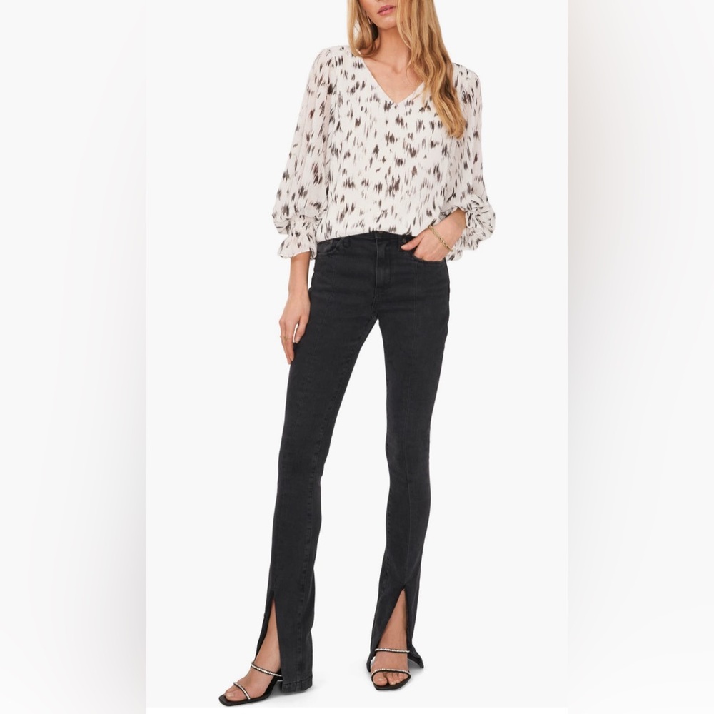 Vince Camuto V-Neck Smock Cuffed Blouse - Picture 4 of 5